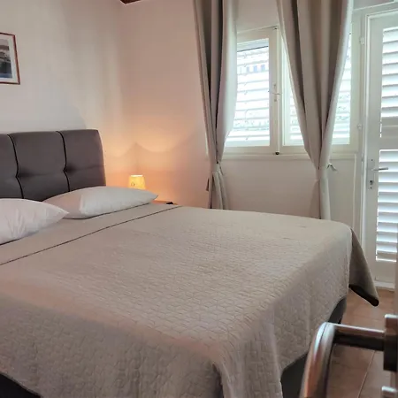 Seaside House Sparadici, Sibenik - 24313 Vikendica Grebastica