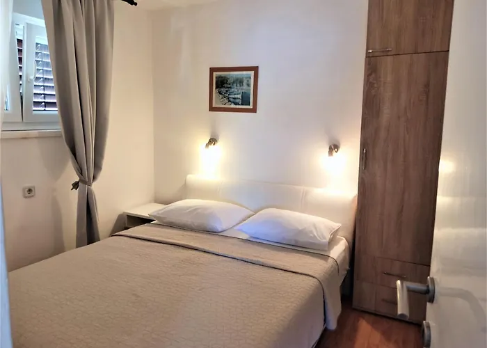 Seaside House Sparadici, Sibenik - 24313 Vakantiehuis Grebaštica