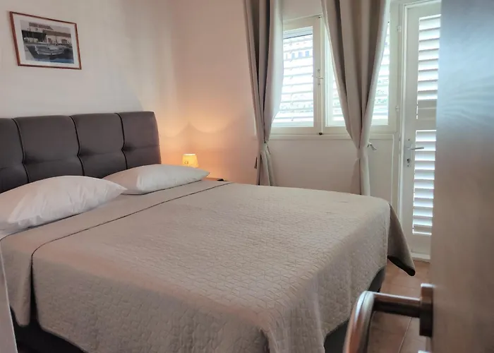 Seaside House Sparadici, Sibenik - 24313 בית נופש Grebaštica